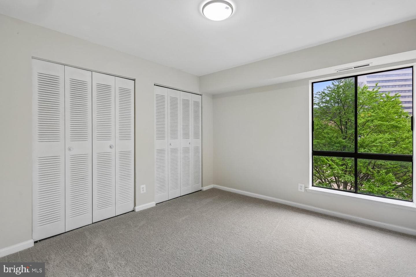 150 Monroe Street #302 photo 18