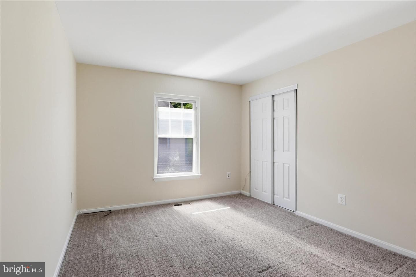 9258 Broadwater Drive photo 11