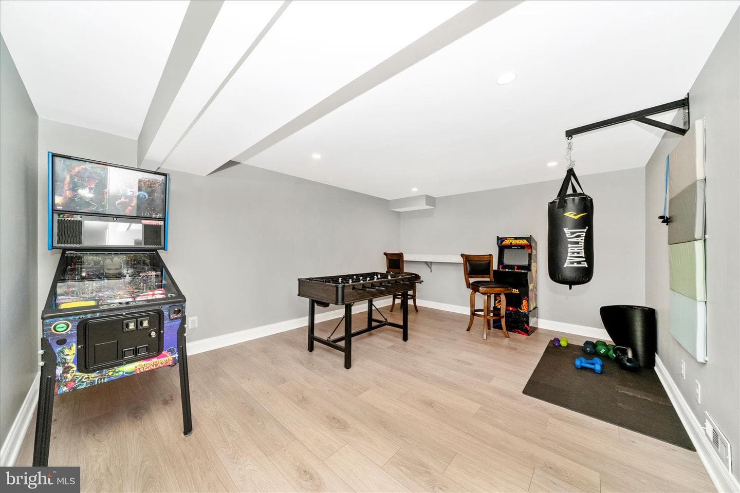 9328 Garden Court photo 34