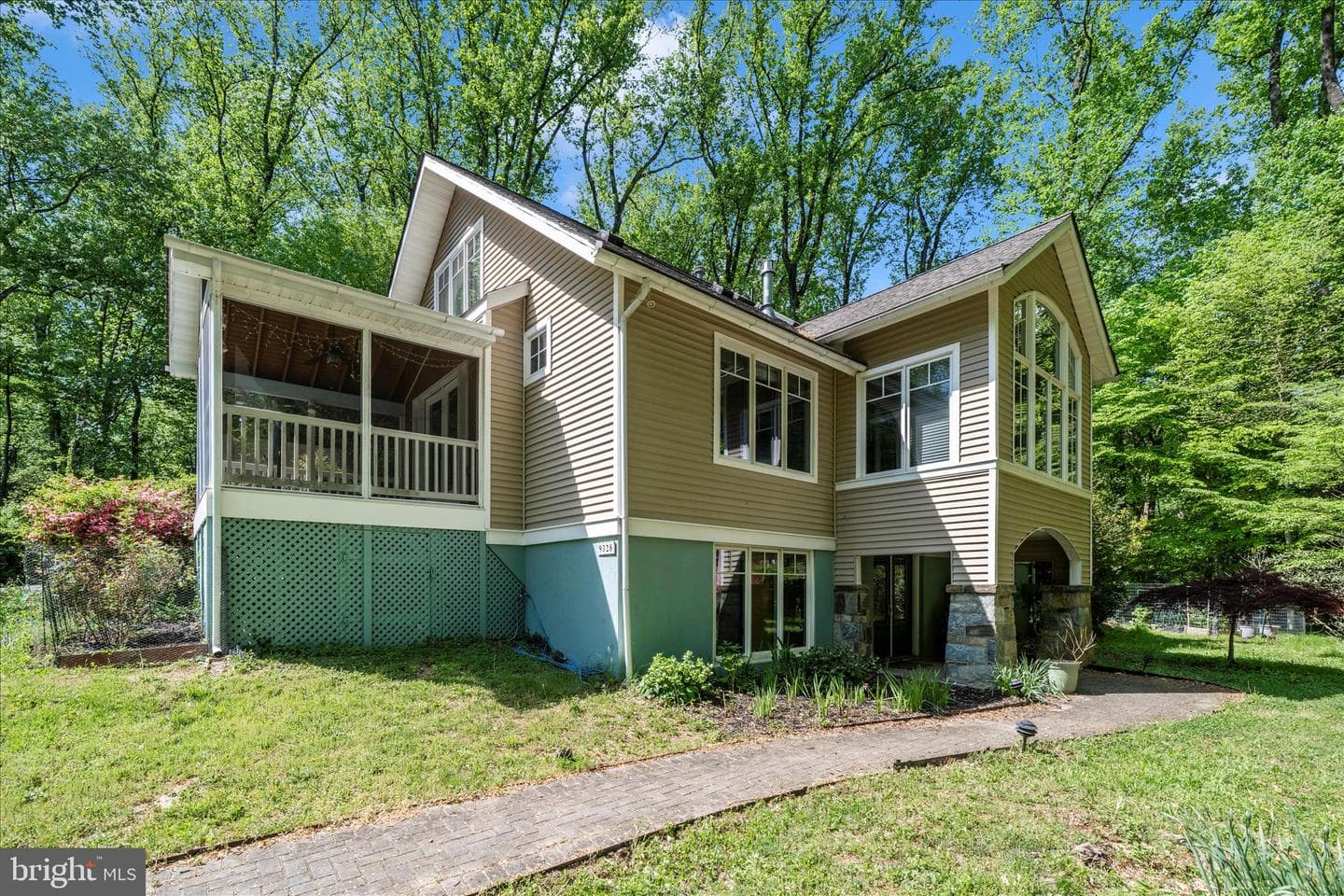 9328 Garden Court photo 55