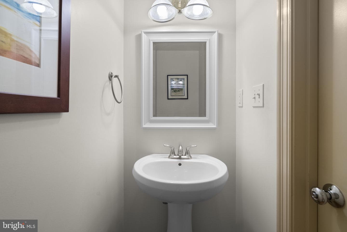 213 Crestmoor Circle photo 9