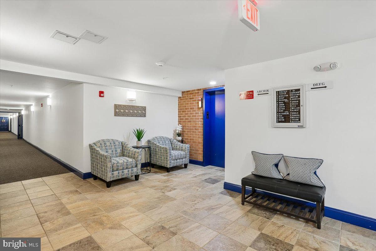 15210 Elkridge Way #91-2e photo 4