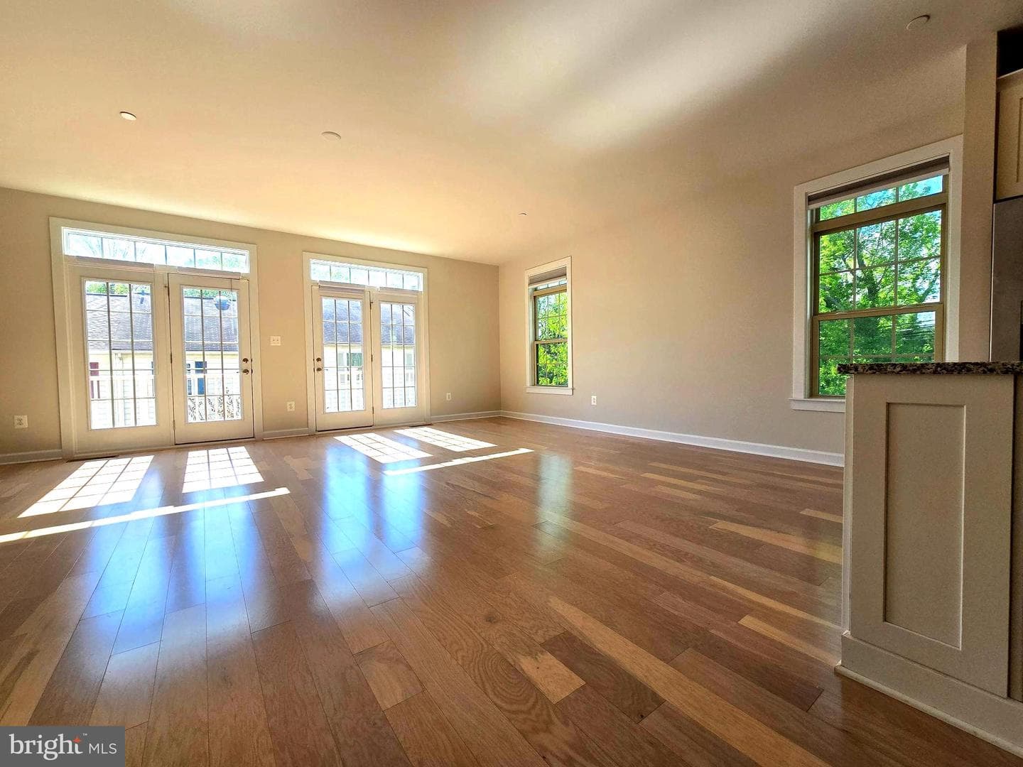 1021 Mutual Place photo 20