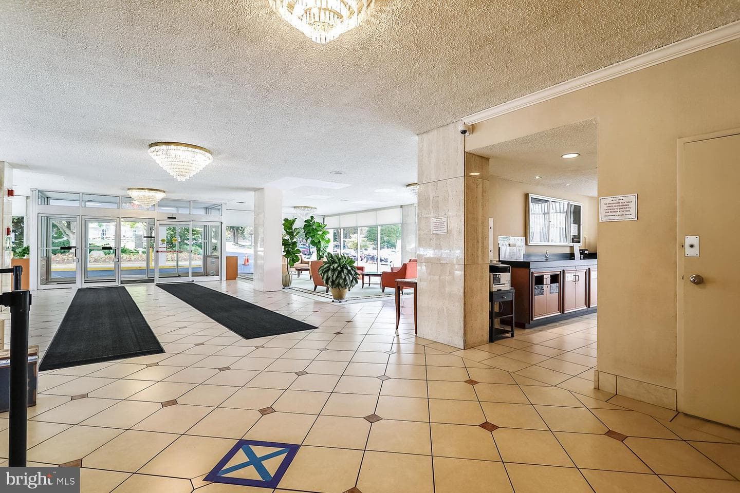10201 Grosvenor Place #414 photo 23