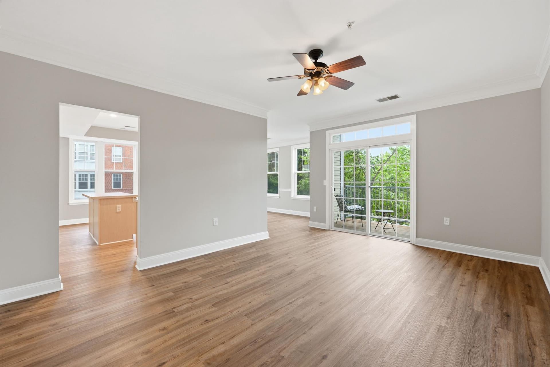 502 King Farm #206 photo 7