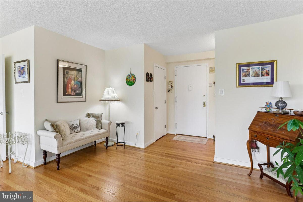 5225 Pooks Hill Road #826n photo 5