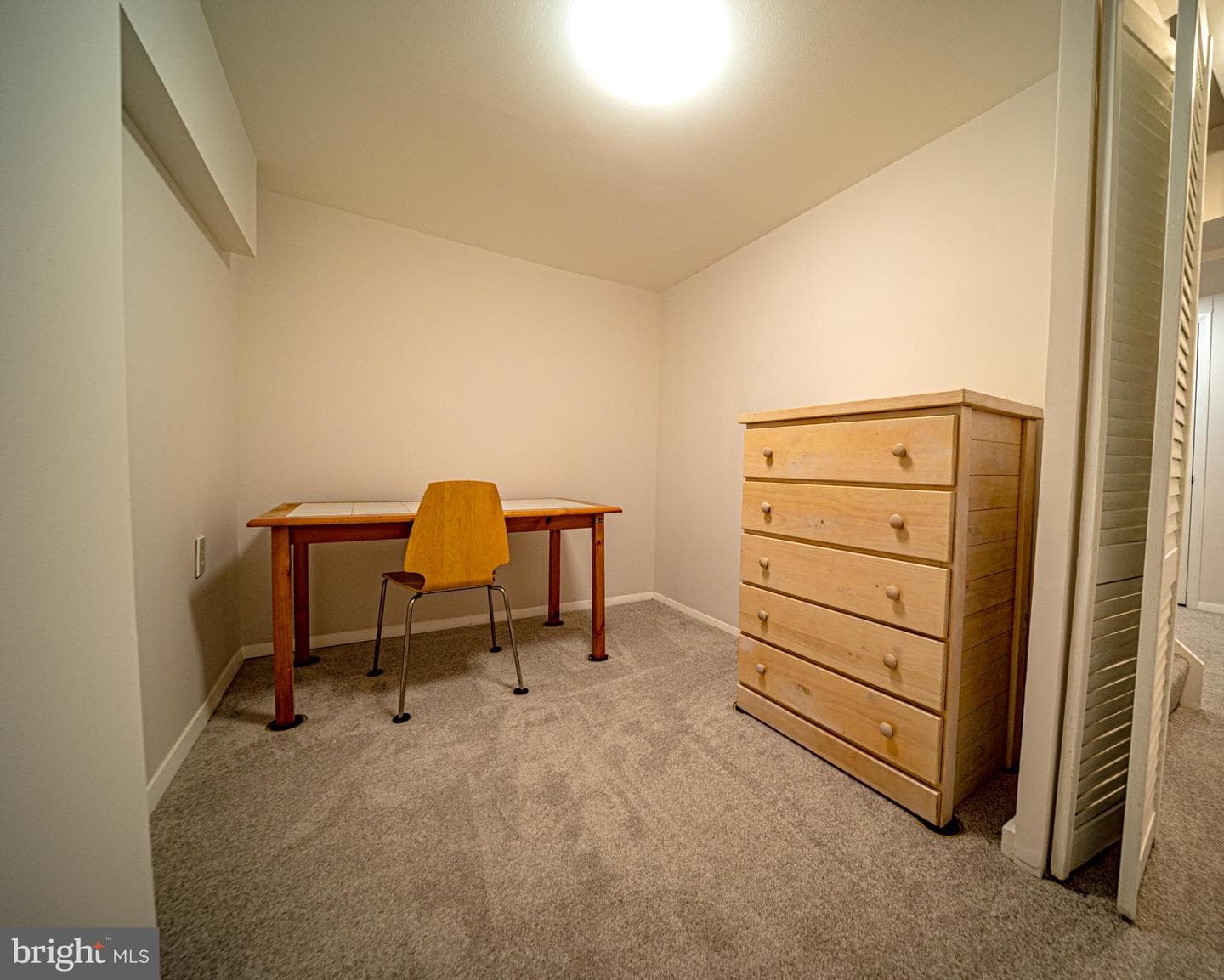 15 Grovepoint Court photo 40
