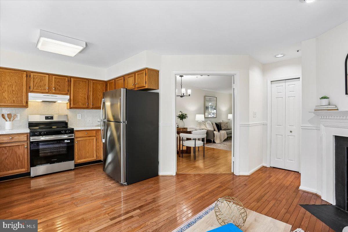 9 Fountain Valley Court photo 11