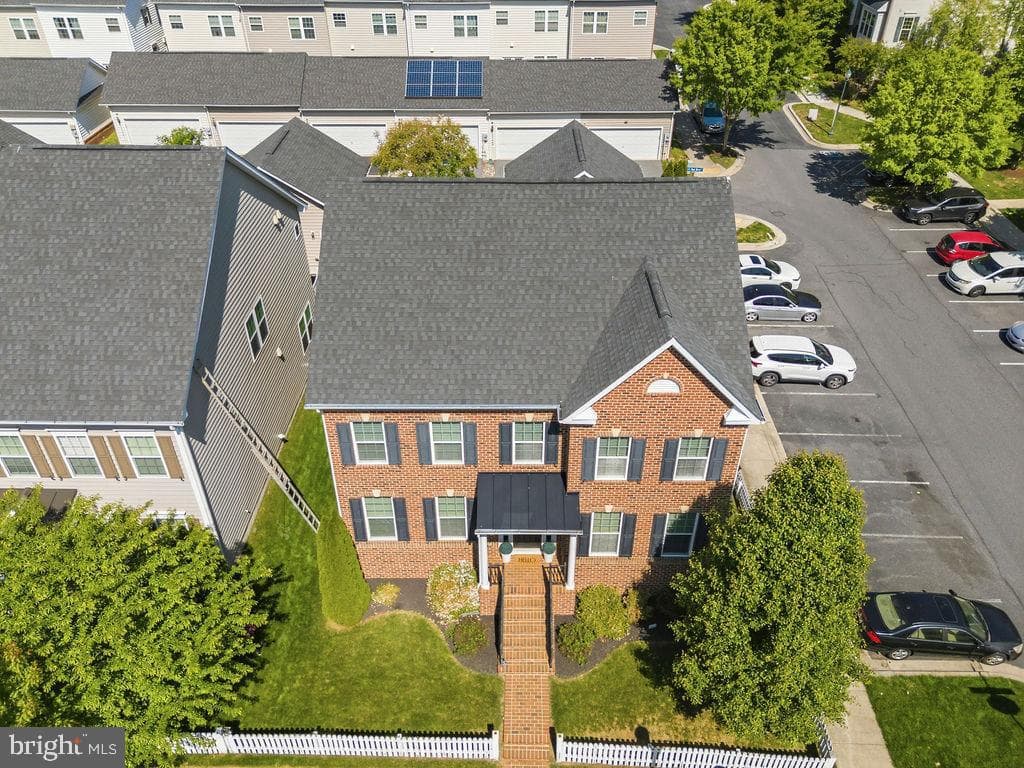 22478 Winding Woods Way photo 4