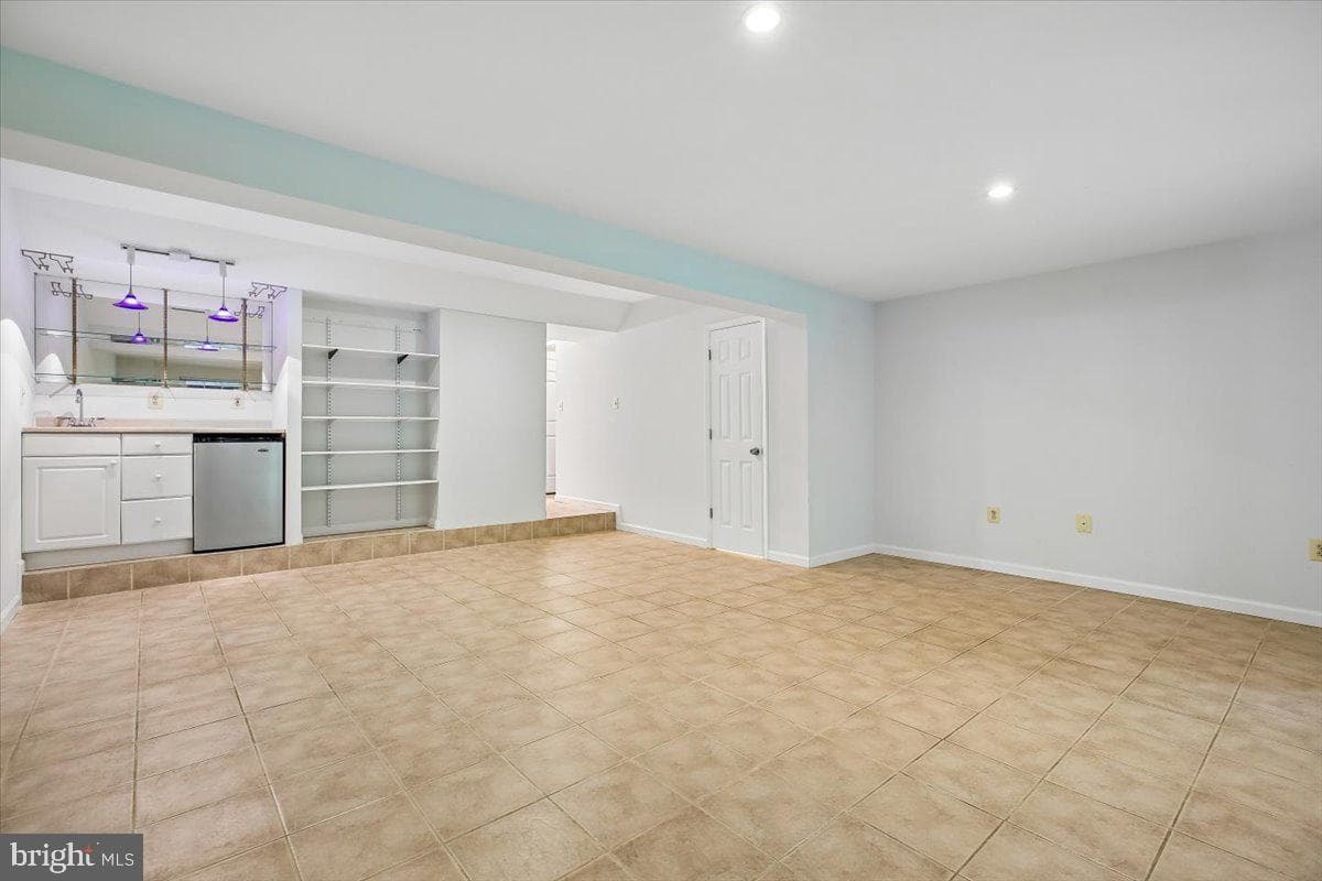 639 Coral Reef Drive photo 26