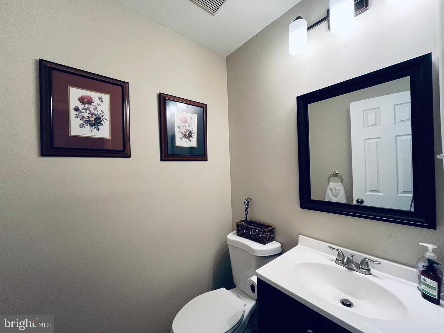 9562 Fern Hollow Way photo 7