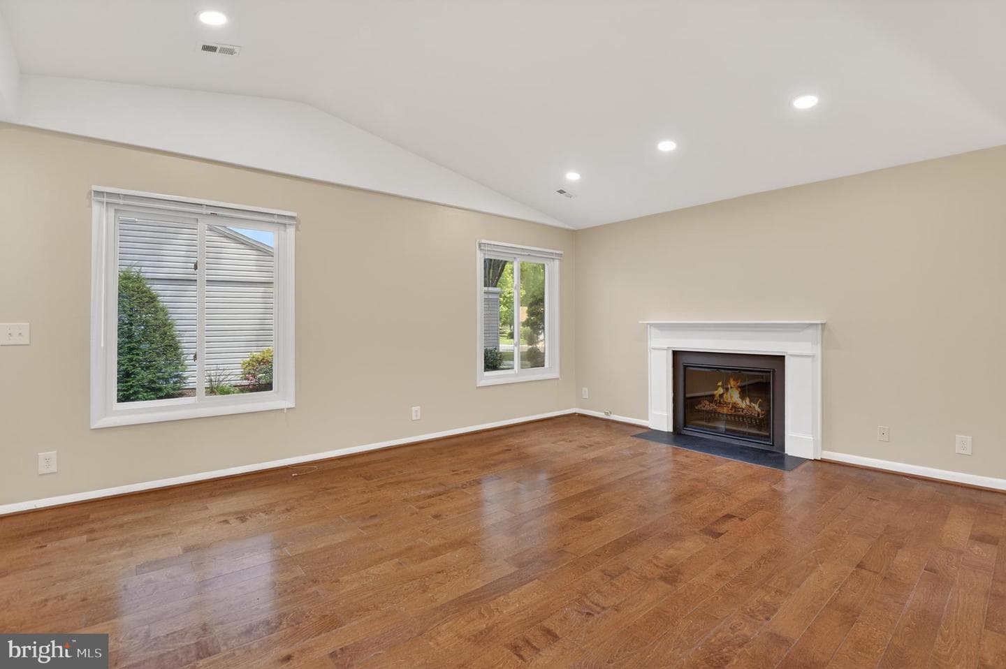 14602 Deerhurst Terrace #209-B photo 3