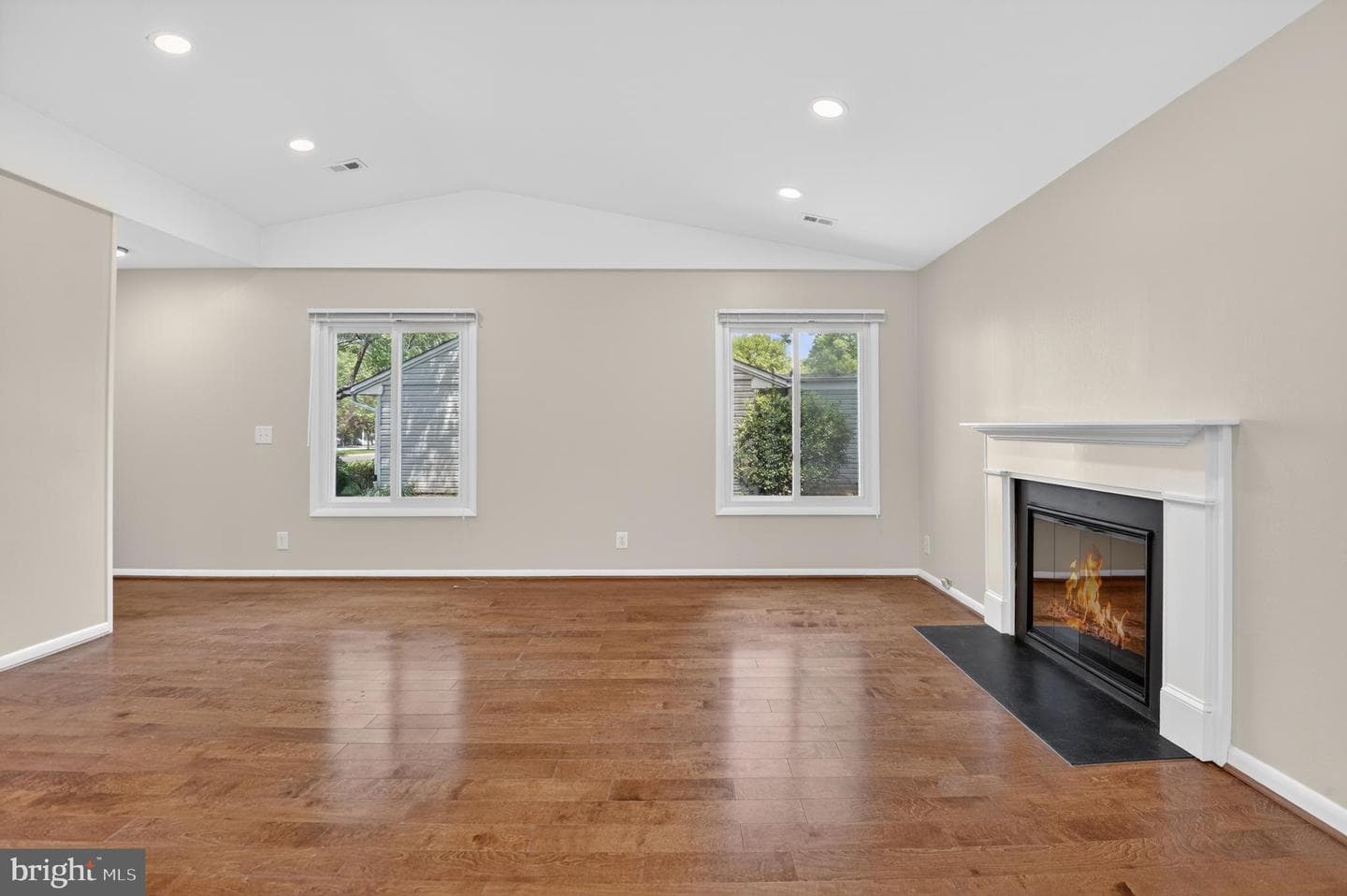 14602 Deerhurst Terrace #209-B photo 5