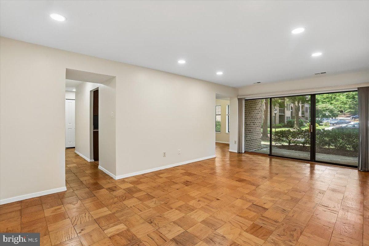 5809 Edson Lane #t-4 photo 4