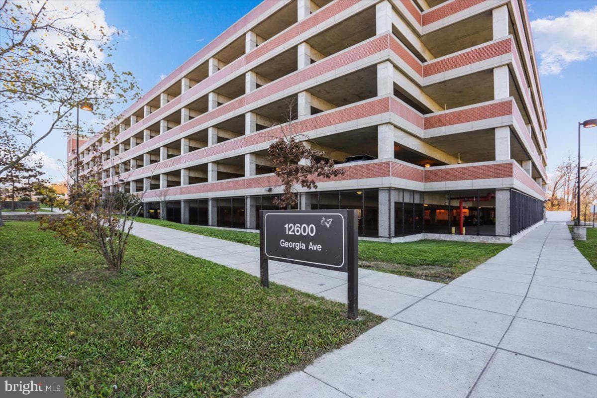 2105 Walking Crest Court photo 80
