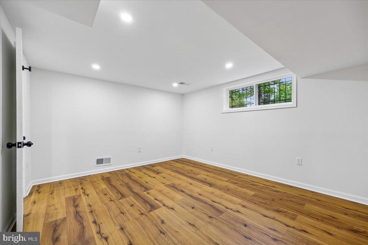1105 Lamberton Drive photo 47