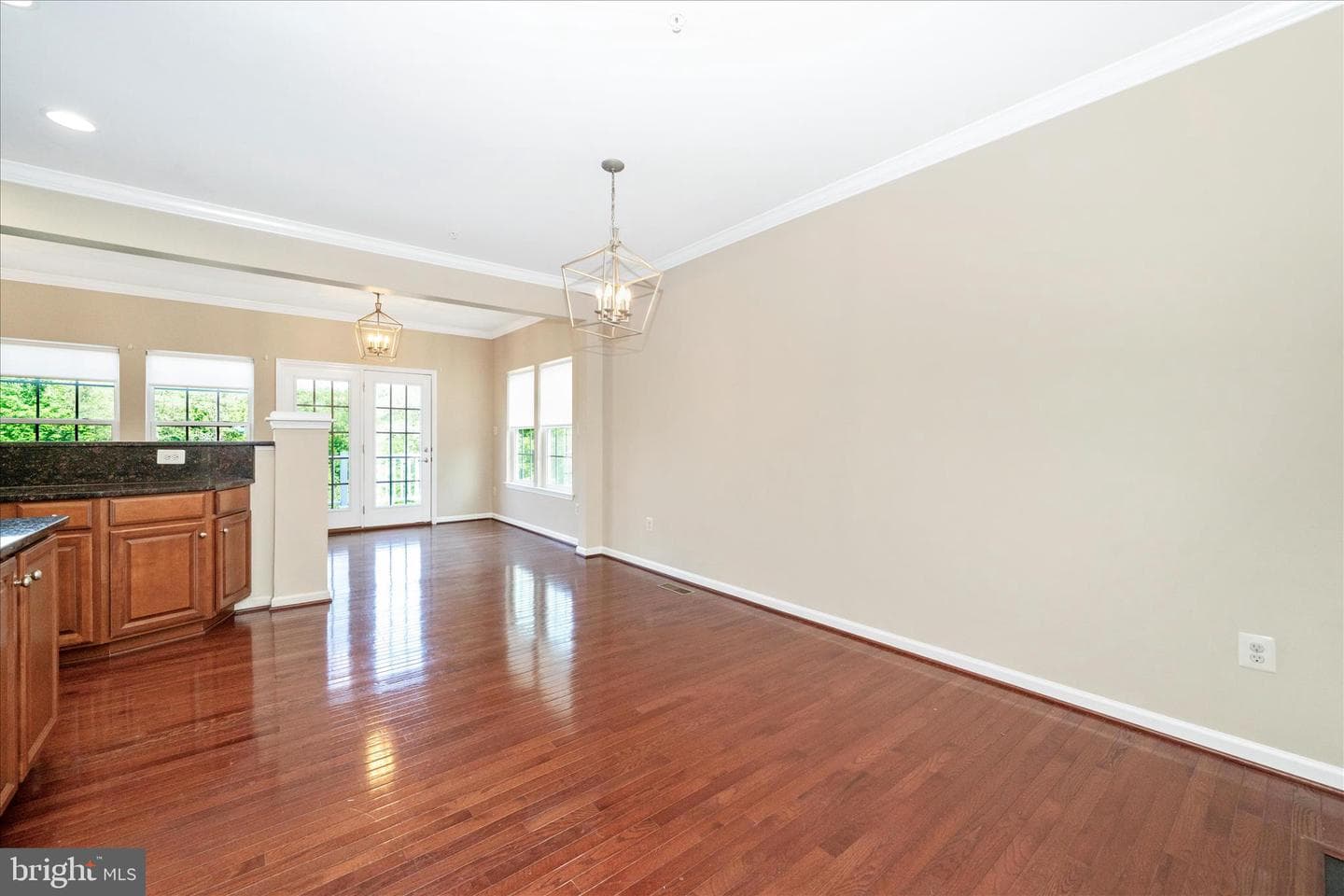 3827 Cullingworth Road photo 9