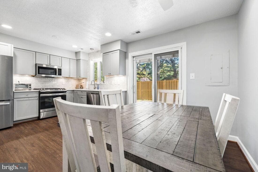 15721 Ambiance Drive photo 7
