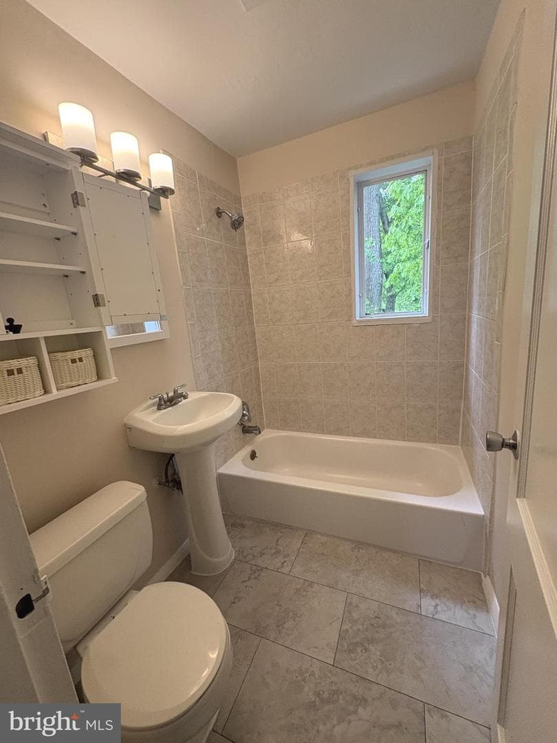 10403 Montrose Avenue #201 photo 12