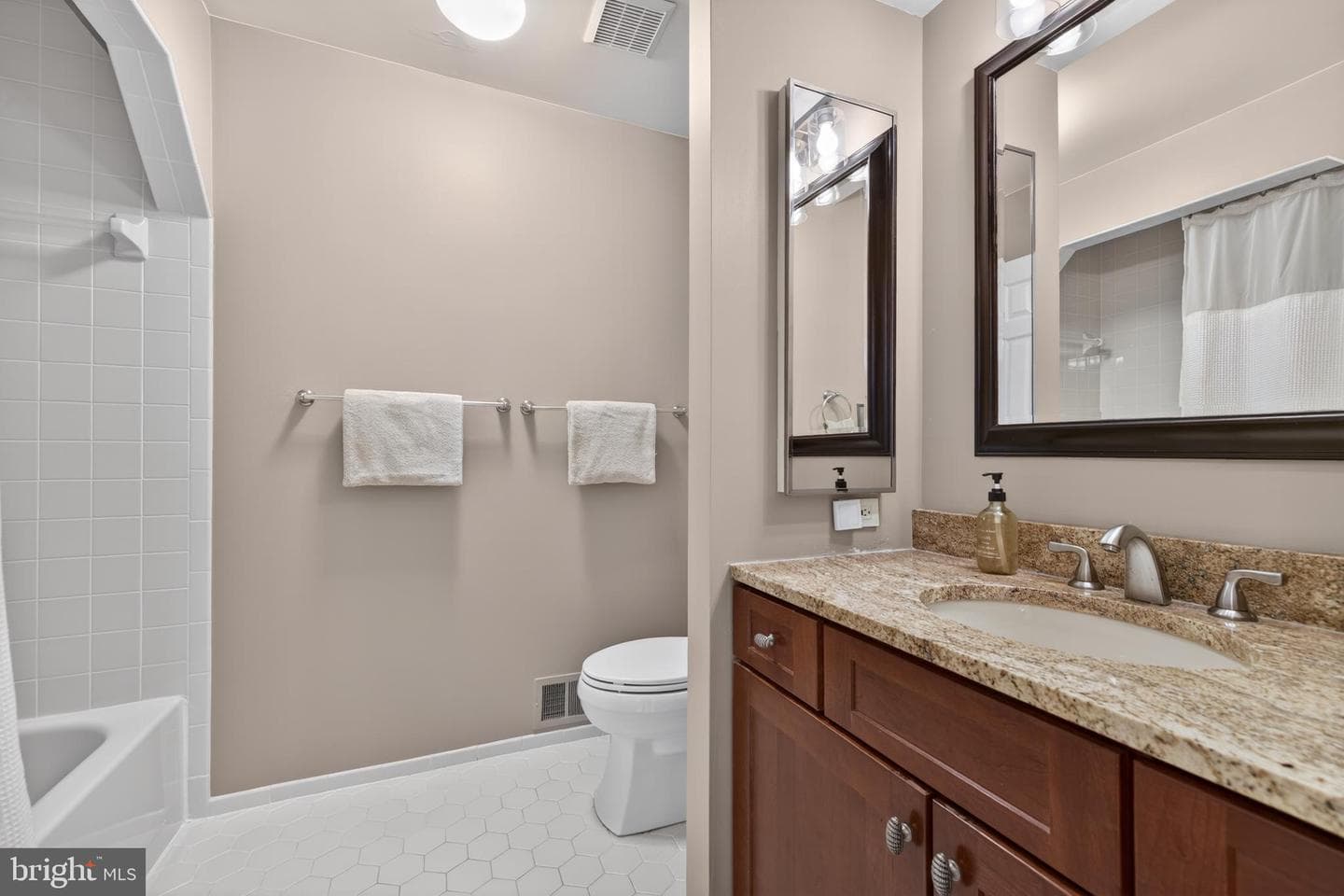 6 Galesville Court photo 29