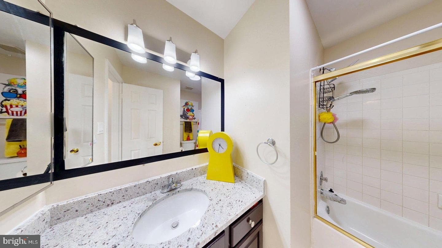 11901 Rustic Farm Court photo 18