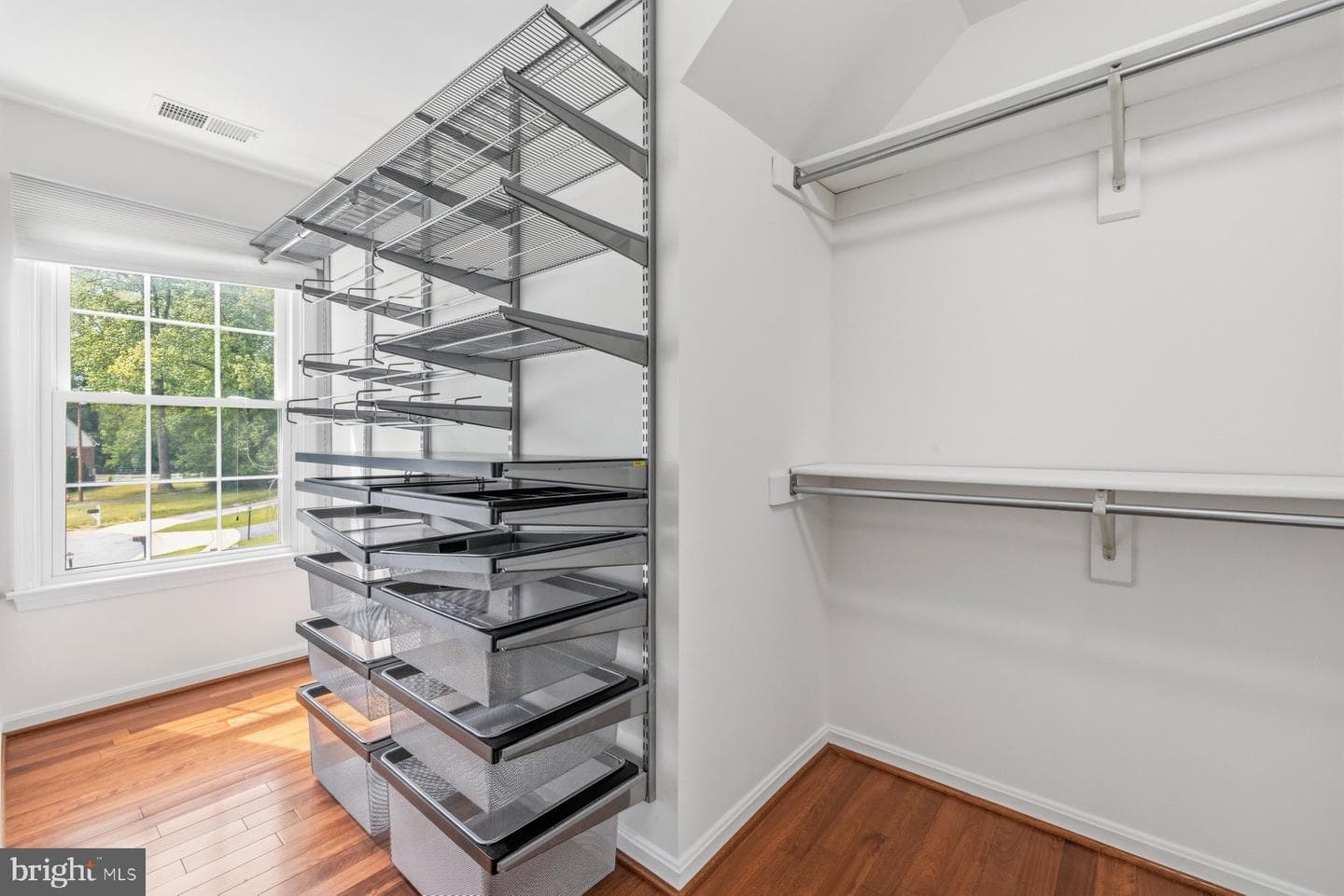 17709 Crystal Spring Terrace photo 32