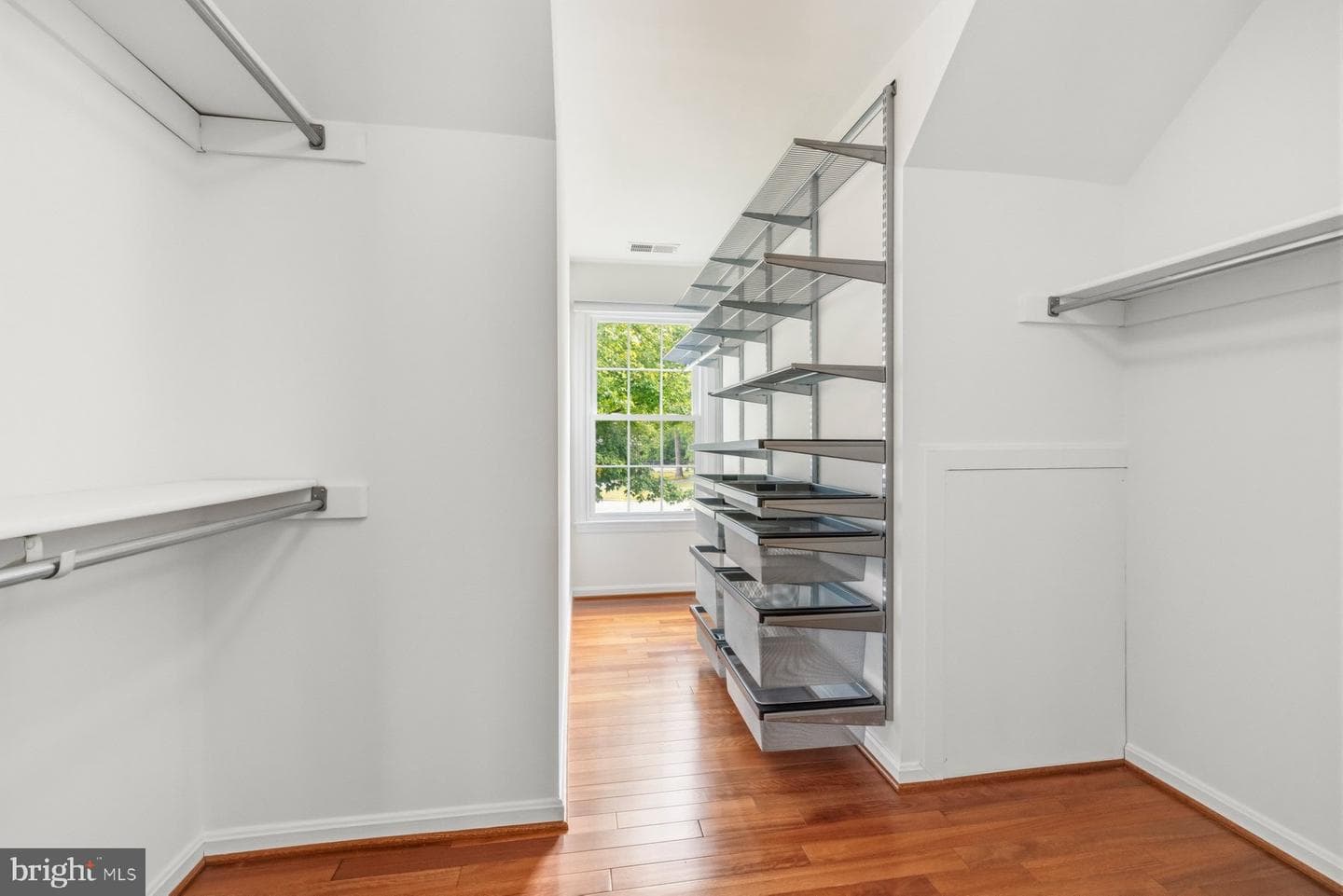 17709 Crystal Spring Terrace photo 33