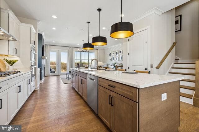 453 Exchange Avenue photo 17