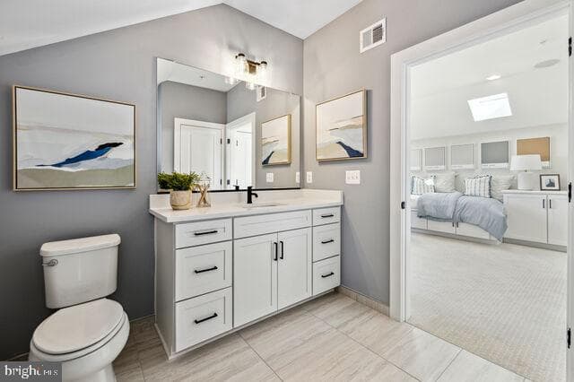 453 Exchange Avenue photo 24
