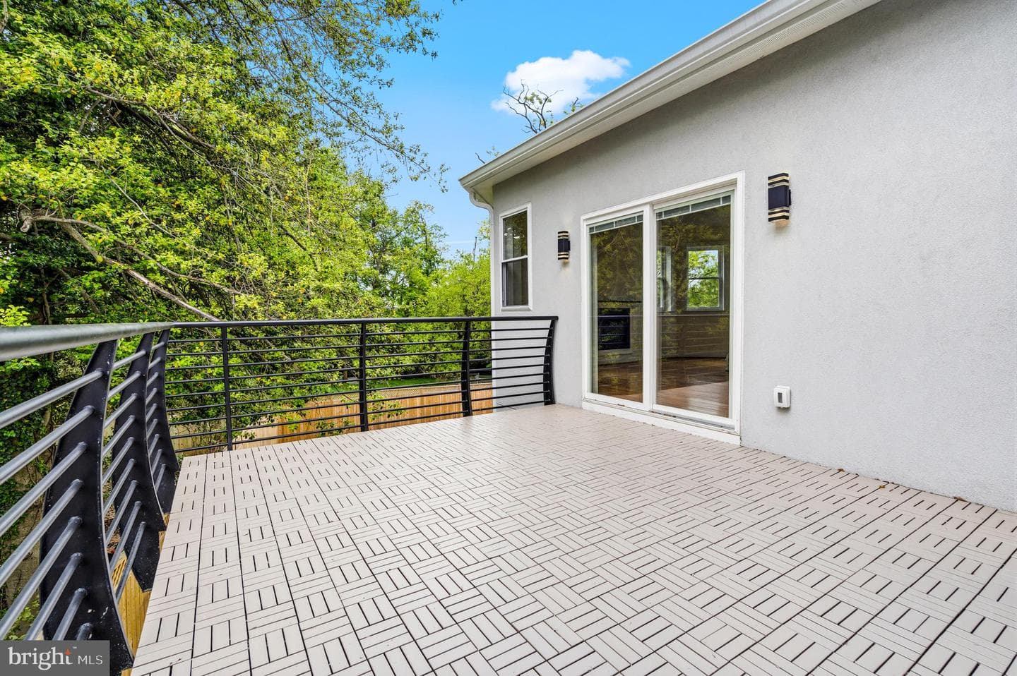 512 Bickford Avenue photo 33