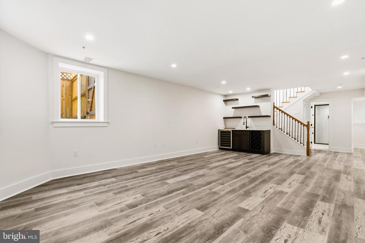 512 Bickford Avenue photo 49