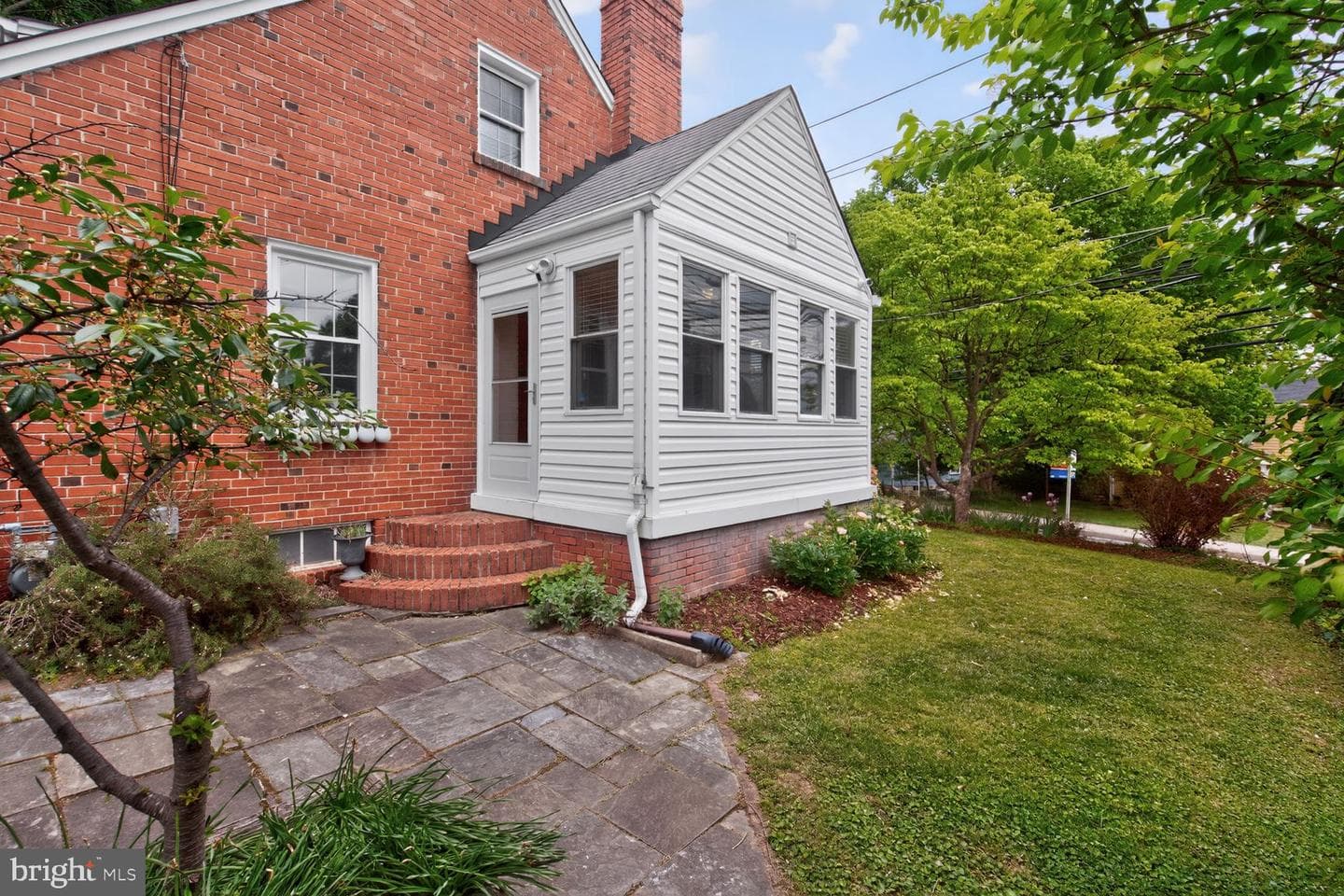 25 Williams Street photo 4