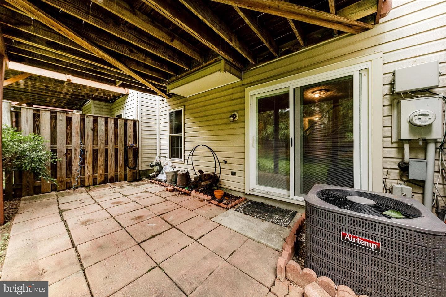2902 Clovercrest Way photo 31