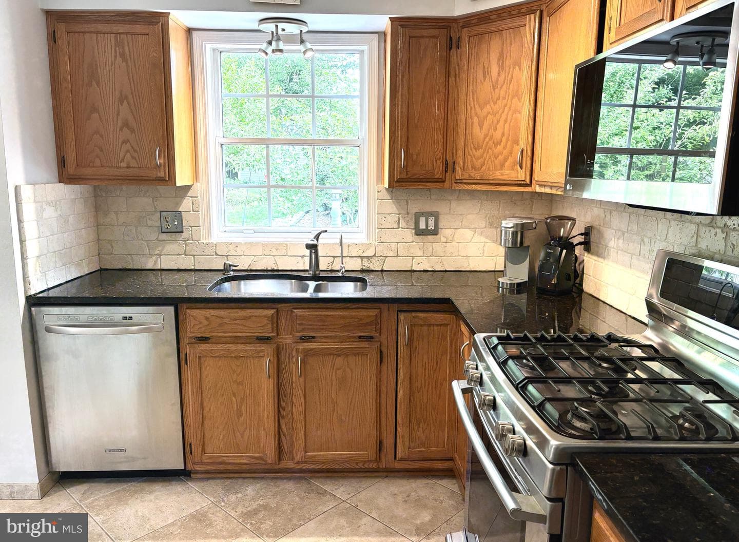 117 Eastmoor Drive photo 8