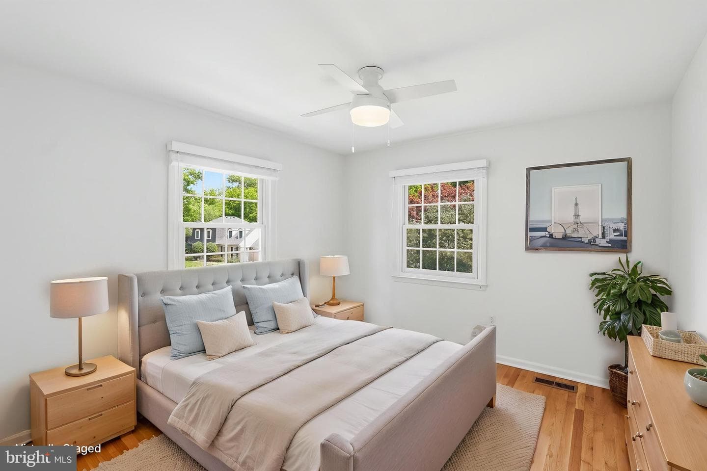 8100 Buckspark Lane E photo 20