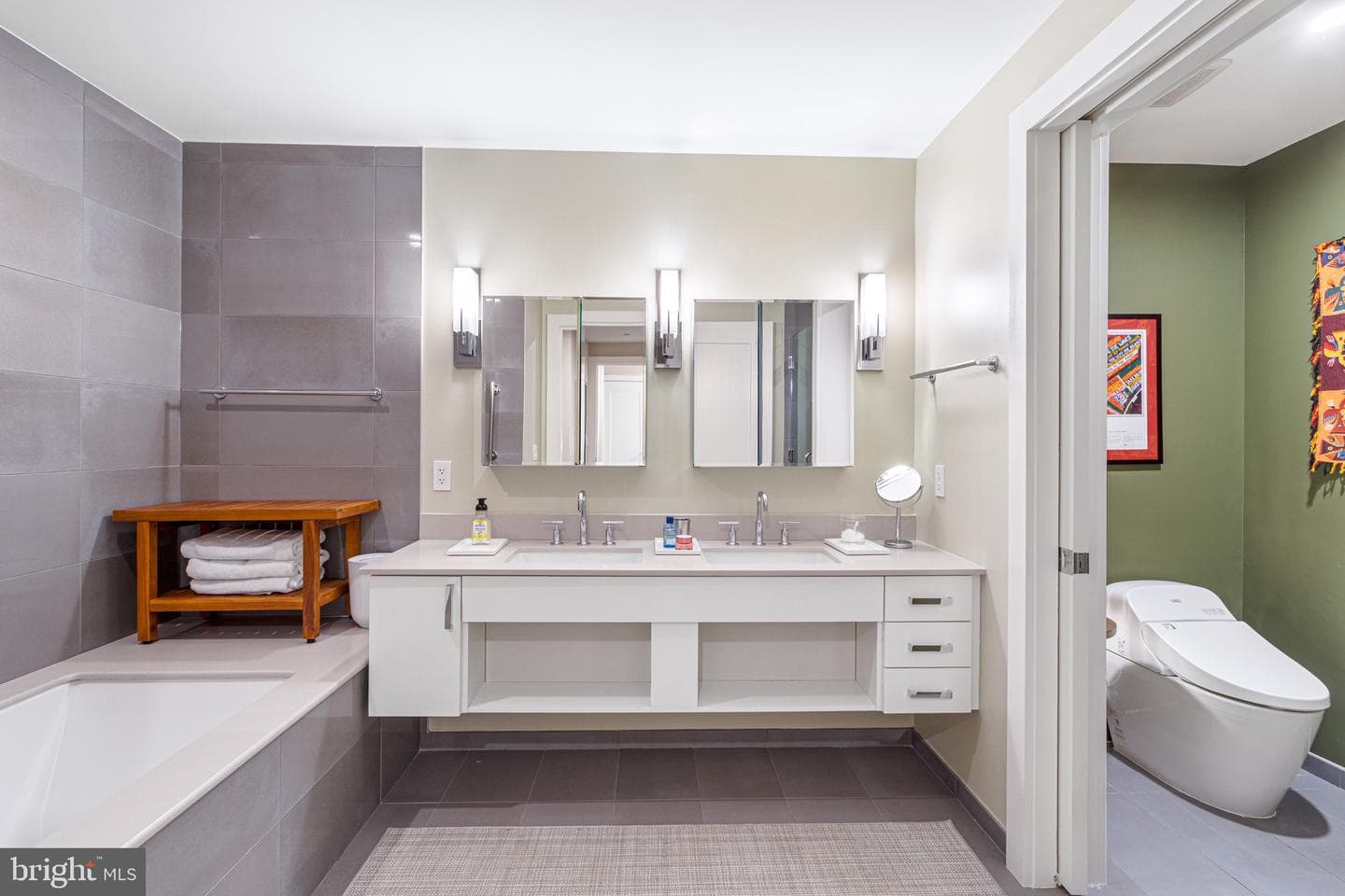 4960 Fairmont Avenue #905 photo 15