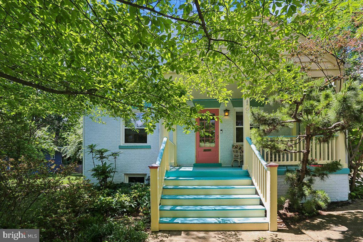 9 Pine Avenue photo 96