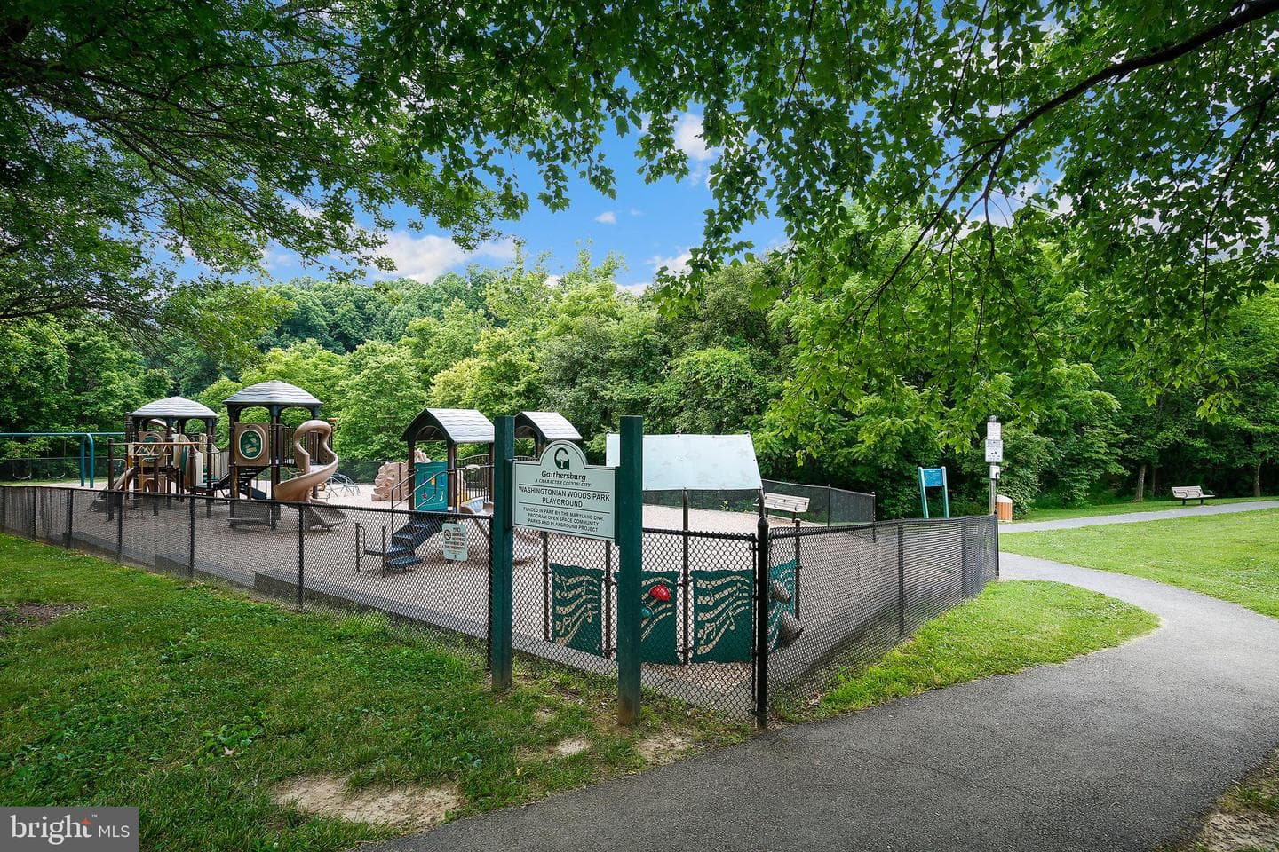 913 Hillside Lake Terrace #412 photo 33