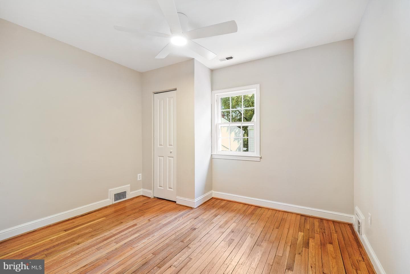 8613 Irvington Avenue photo 37