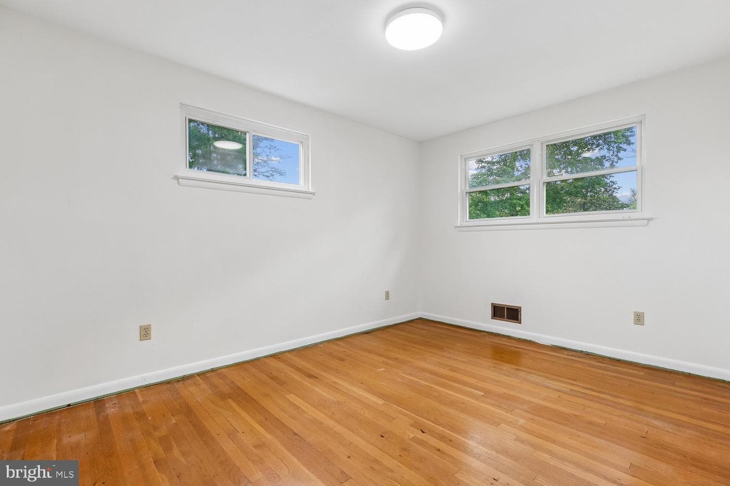 1002 N Belgrade Road photo 22