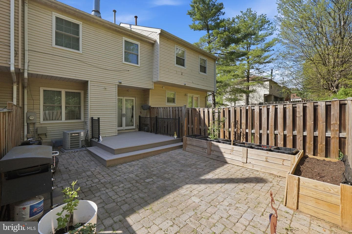 19517 White Saddle Drive photo 14