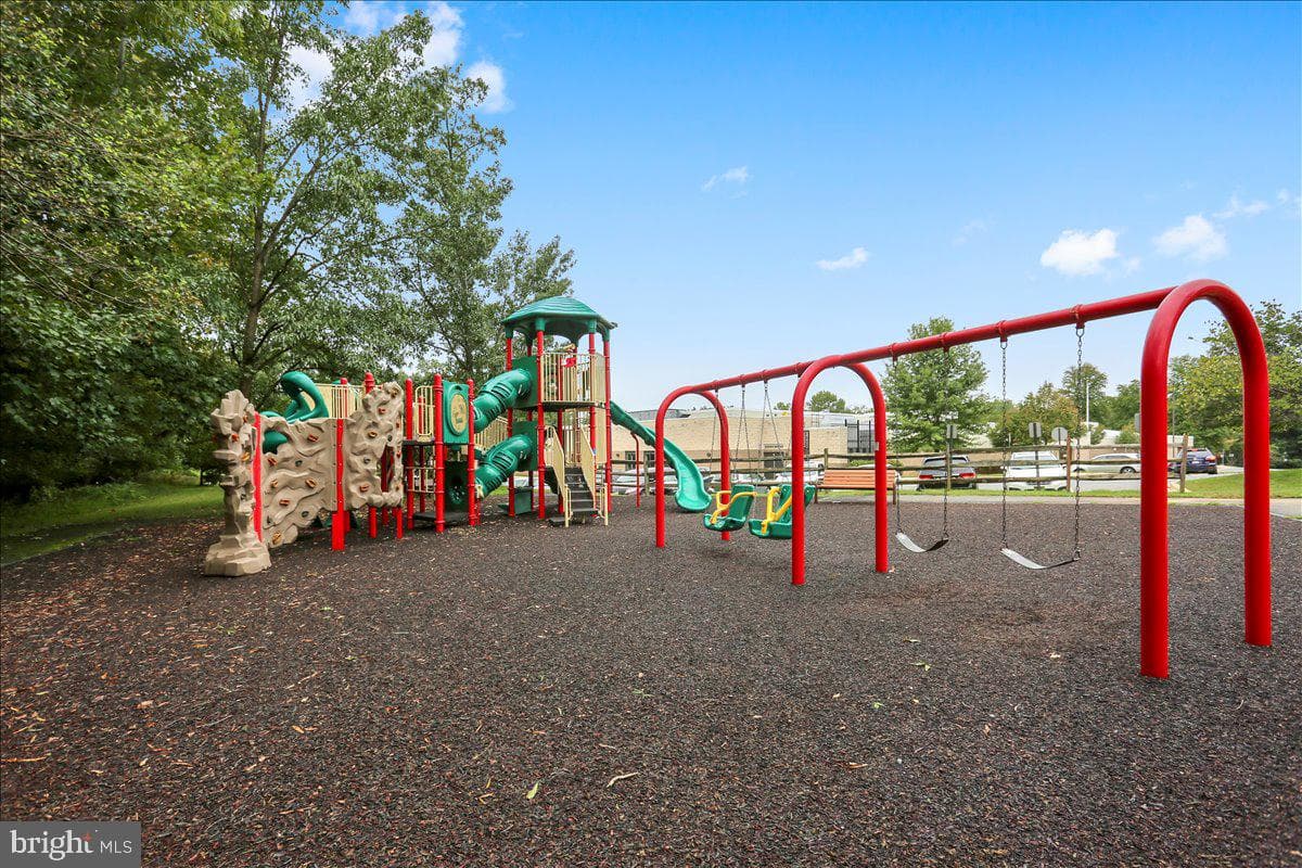 238 Watts Branch Parkway photo 43