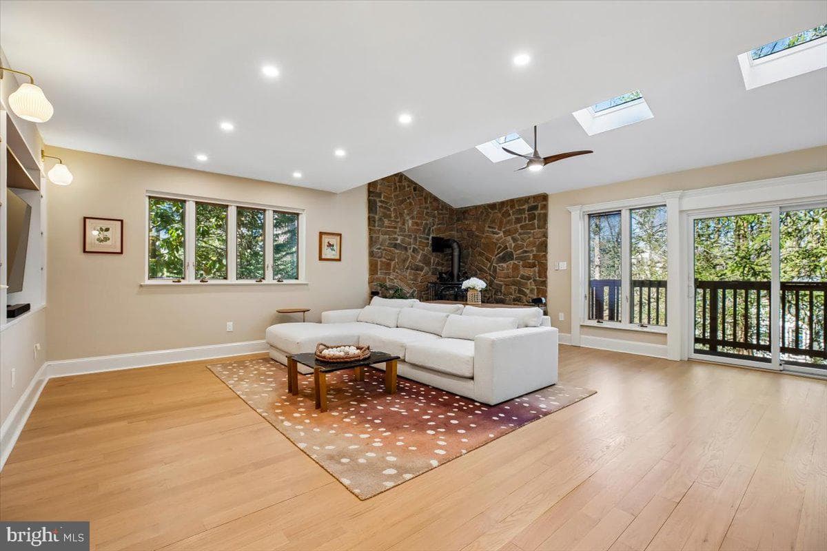 6317 Poe Road photo 14