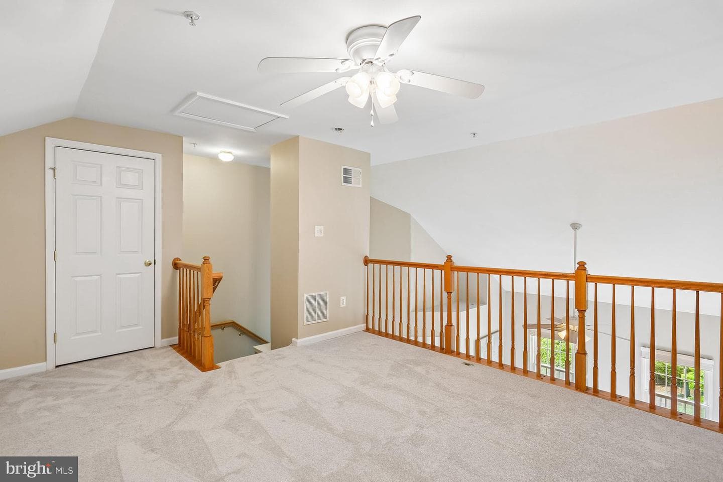 708 Market Street E photo 27