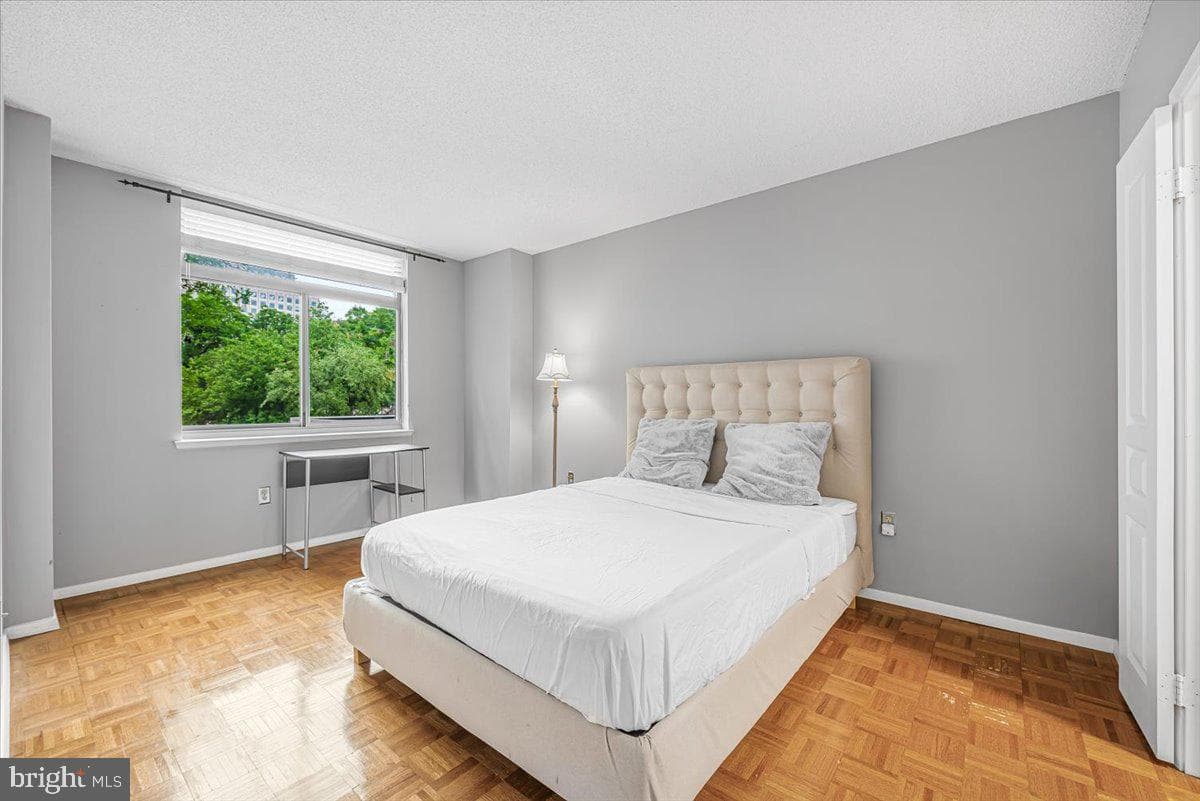 7111 Woodmont Avenue #308 photo 15