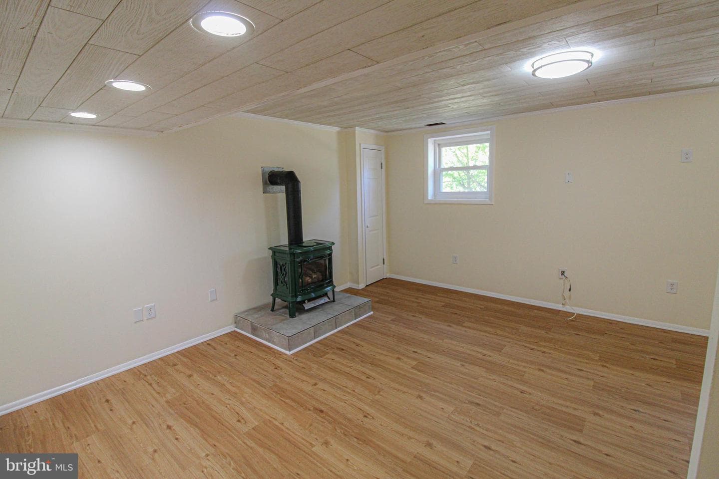 24201 Bush Hill Road photo 32