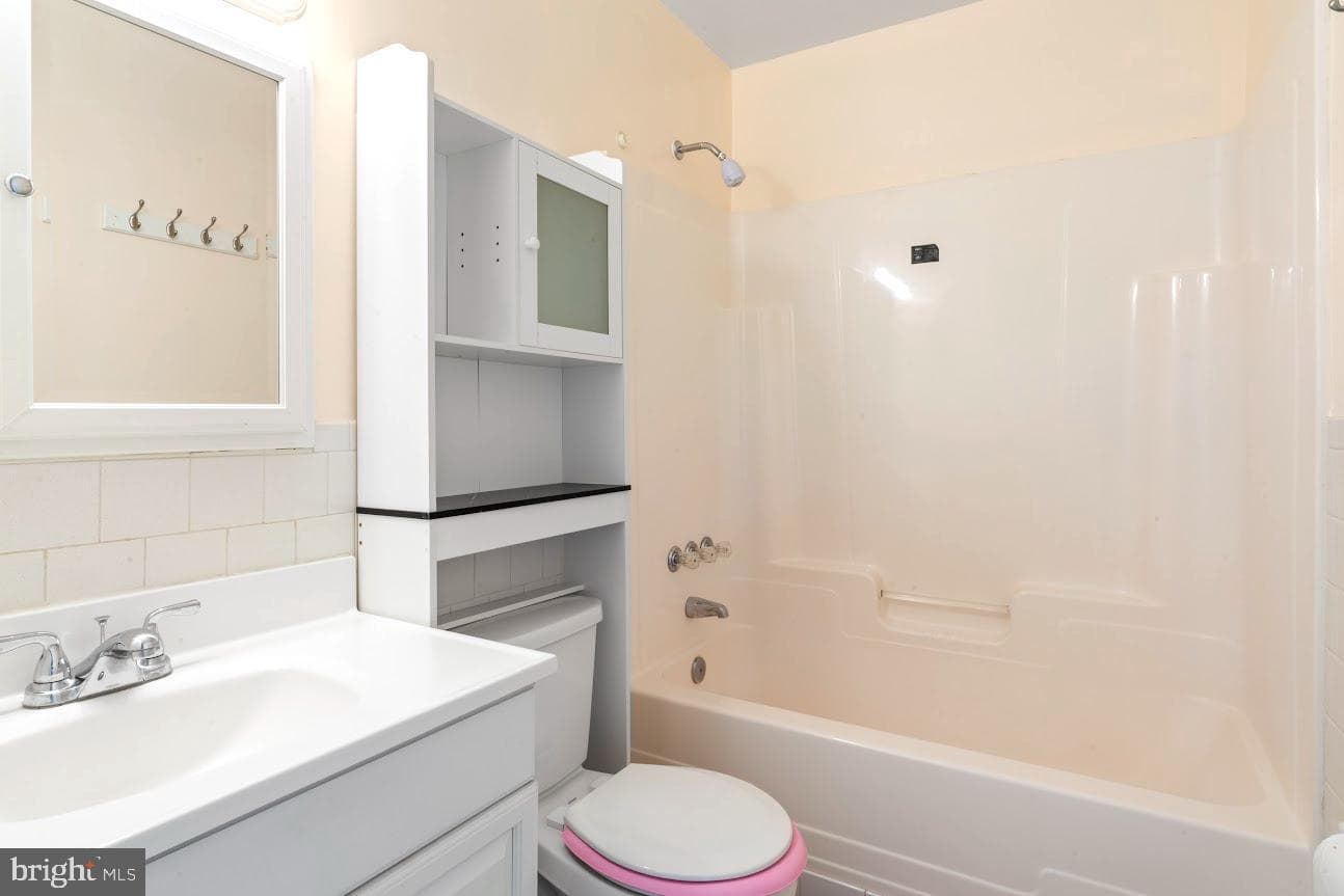 17914 Chatterly Terrace photo 23