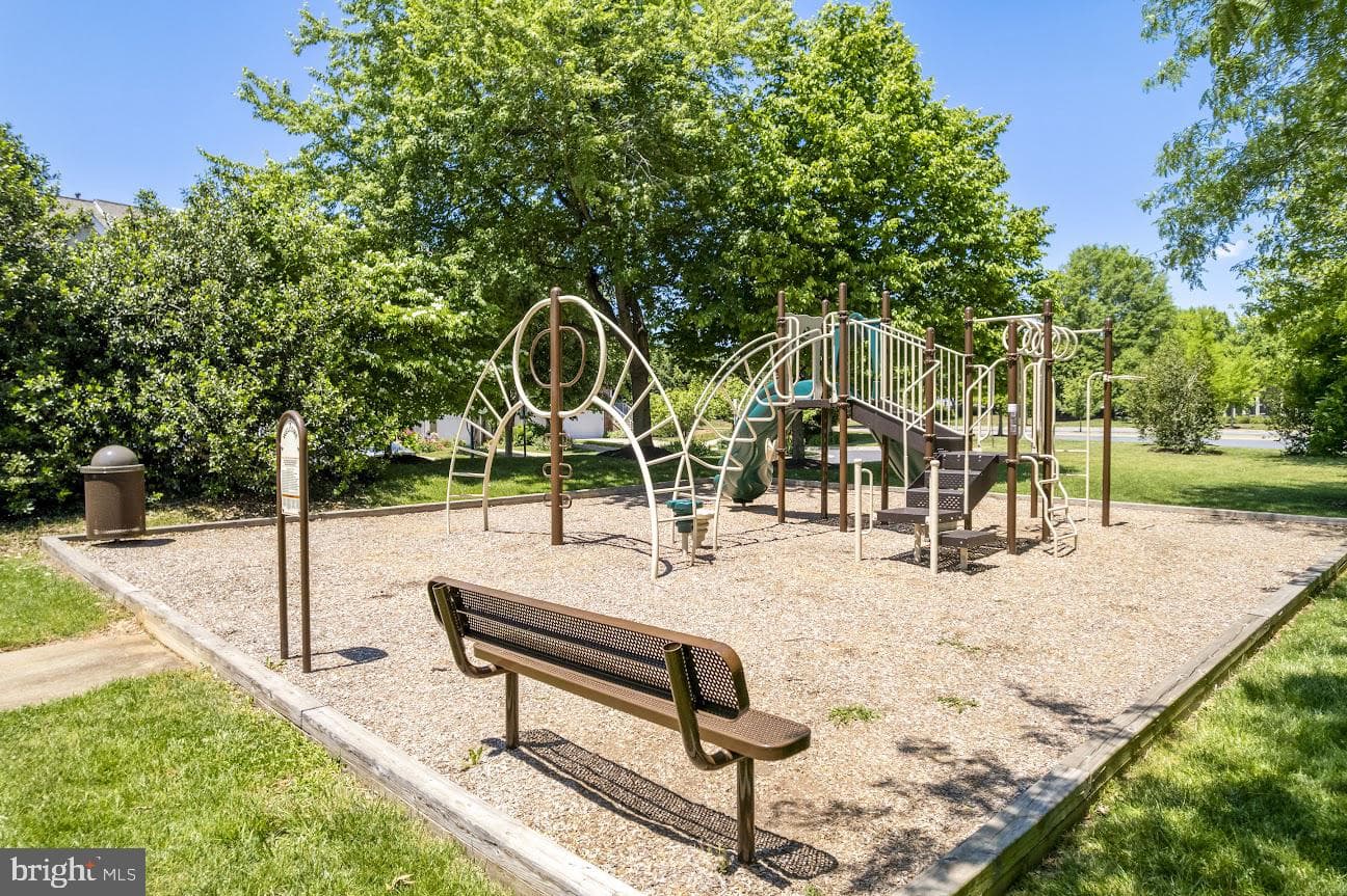 17914 Chatterly Terrace photo 37