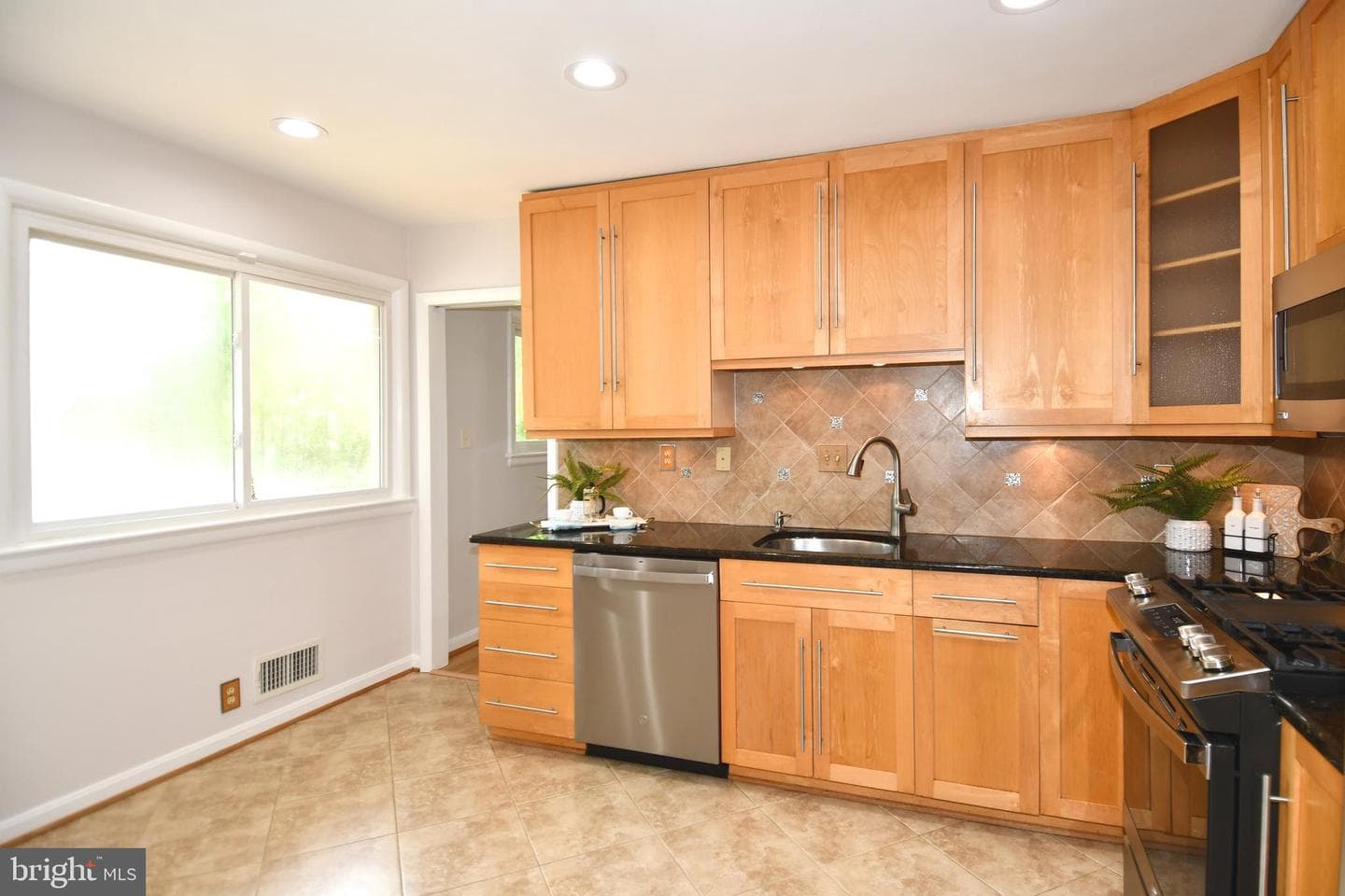 5701 Radnor Court photo 16