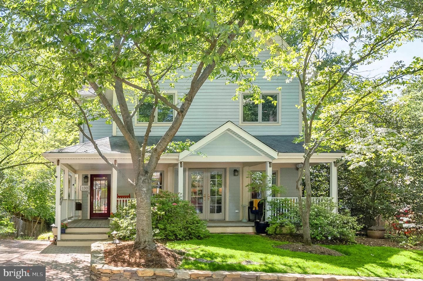130 Grant Avenue photo 1